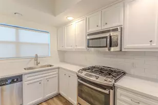 909 E 39th St, Houston, TX 77022 - Photo 10