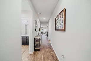 519 Green Clover Ln, Rosharon, TX 77583 - Photo 2