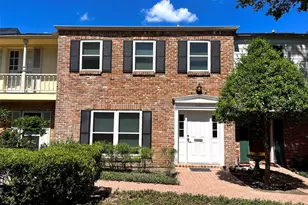 6434 Burgoyne Rd, Houston, TX 77057 - Photo 2