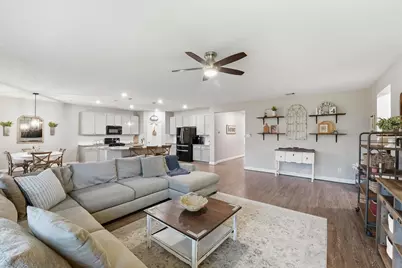 3502 Saxton Green Road, Pearland, TX 77584 - Photo 10