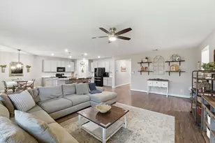 3502 Saxton Green Rd, Pearland, TX 77584 - Photo 10