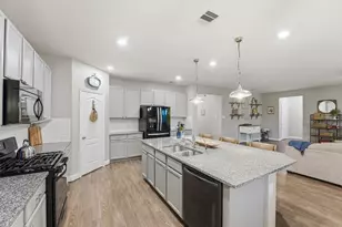 3502 Saxton Green Rd, Pearland, TX 77584 - Photo 12