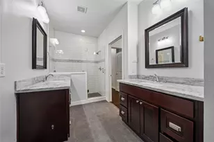 5121 Libbey Ln, Houston, TX 77092 - Photo 8