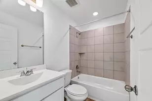 2115 Spring Hollow Dr, Baytown, TX 77521 - Photo 22