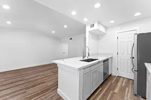 17331 Red Oak Dr, Houston, TX 77090 - Photo 16