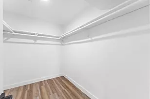 17331 Red Oak Dr, Houston, TX 77090 - Photo 18