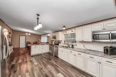 15713 Hinkel Road, Cat Spring, TX 78933 - Photo 10
