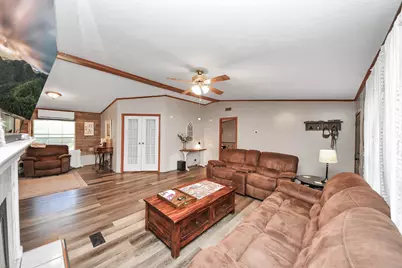 15713 Hinkel Road, Cat Spring, TX 78933 - Photo 4