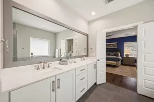 920 W 25th St, Houston, TX 77008 - Photo 22