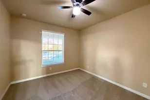 9003 Newcroft Ct, Tomball, TX 77375 - Photo 8