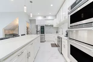 3140 Webster St, Houston, TX 77004 - Photo 16