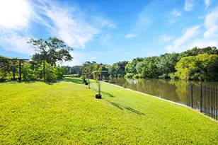 419 Old Orchard Dr, Dickinson, TX 77539 - Photo 38