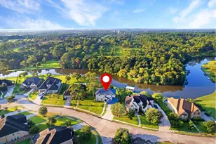 419 Old Orchard Dr, Dickinson, TX 77539 - Photo 2