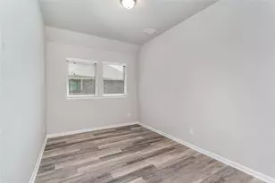 323 Fanpalm Ct, Willis, TX 77318 - Photo 32