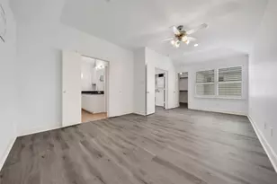 5951 S Loop E, Houston, TX 77033 - Photo 8