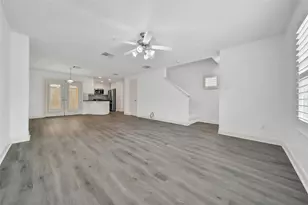 5951 S Loop E, Houston, TX 77033 - Photo 2