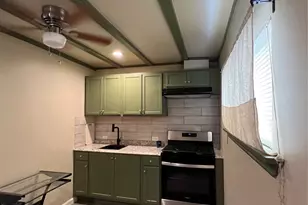 3821 Moore St, Houston, TX 77009 - Photo 6