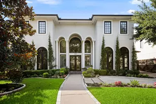 520 S 3rd St, Bellaire, TX 77401 - Photo 1