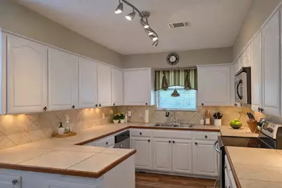 145 Cypress Road, Livingston, TX 77351 - Photo 4