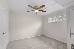 102 Strand St, Galveston, TX 77550 - Photo 4