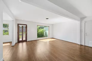 4606 Kinglet St, Houston, TX 77035 - Photo 4