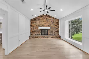 108 Woodland Rd, Lake Jackson, TX 77566 - Photo 6