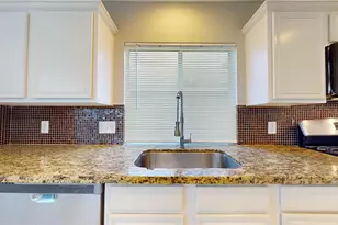 3310 Pecan Mill Dr, Sugar Land, TX 77498 - Photo 8