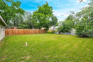504 Burke Rd, Pasadena, TX 77506 - Photo 24