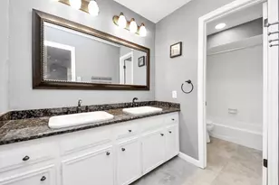 7731 Club Lake Dr, Houston, TX 77095 - Photo 24