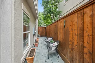 2708 Wroxton Rd, West University Place, TX 77005 - Photo 20
