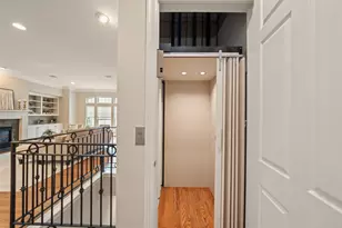 2708 Wroxton Rd, West University Place, TX 77005 - Photo 2
