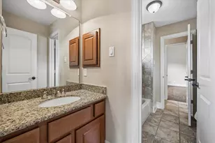 18910 Villa Bergamo Ln, Houston, TX 77094 - Photo 8
