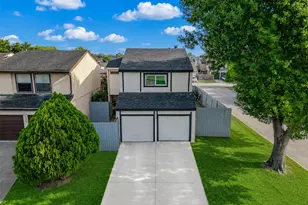 12321 Corona Ln, Houston, TX 77072 - Photo 2