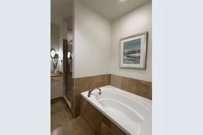 4899 Montrose Boulevard #1806, Houston, TX 77006 - Photo 8