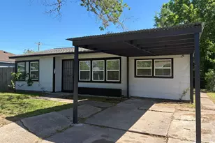 5962 Belarbor St, Houston, TX 77033 - Photo 2