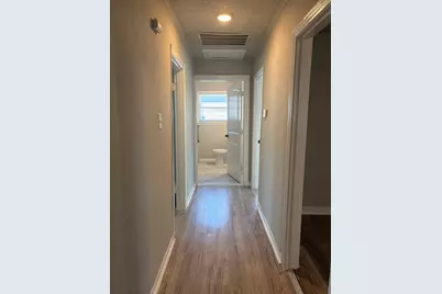 5962 Belarbor Street, Houston, TX 77033 - Photo 22