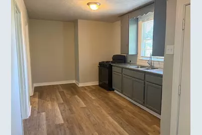 5962 Belarbor Street, Houston, TX 77033 - Photo 10