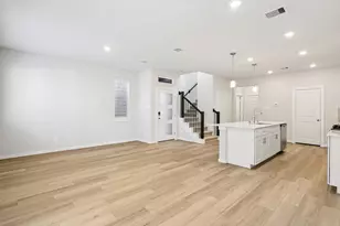 3225 Quiet Sunset Dr, Houston, TX 77080 - Photo 4