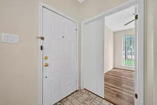 8055 Cambridge St, Houston, TX 77054 - Photo 14