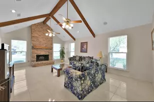 11650 Twain Dr, Montgomery, TX 77356 - Photo 6