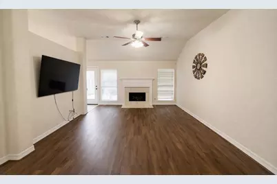 4927 Tallow Cove Drive, Baytown, TX 77521 - Photo 6