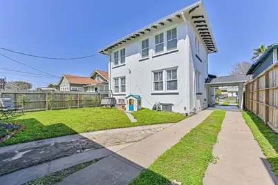 3519 Avenue R 1/2, Galveston, TX 77550 - Photo 38