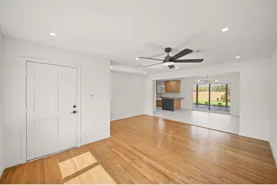 5022 Hazelton Street, Houston, TX 77035 - Photo 8