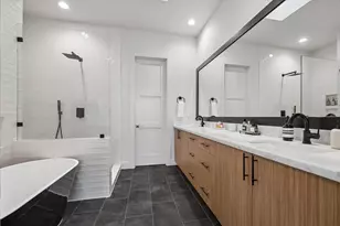 2410 Gray St, Houston, TX 77003 - Photo 10