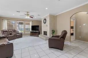 5631 Brookfield Dr, Houston, TX 77085 - Photo 10