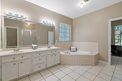 5631 Brookfield Drive, Houston, TX 77085 - Photo 18