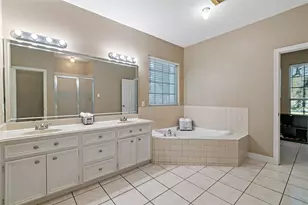 5631 Brookfield Dr, Houston, TX 77085 - Photo 18