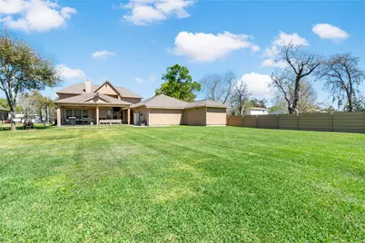 5631 Brookfield Drive, Houston, TX 77085 - Photo 36