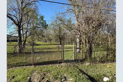 2527 Lone Oak Road, Houston, TX 77093 - Photo 10