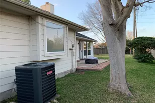 2903 Bentley Ct, Pearland, TX 77584 - Photo 32